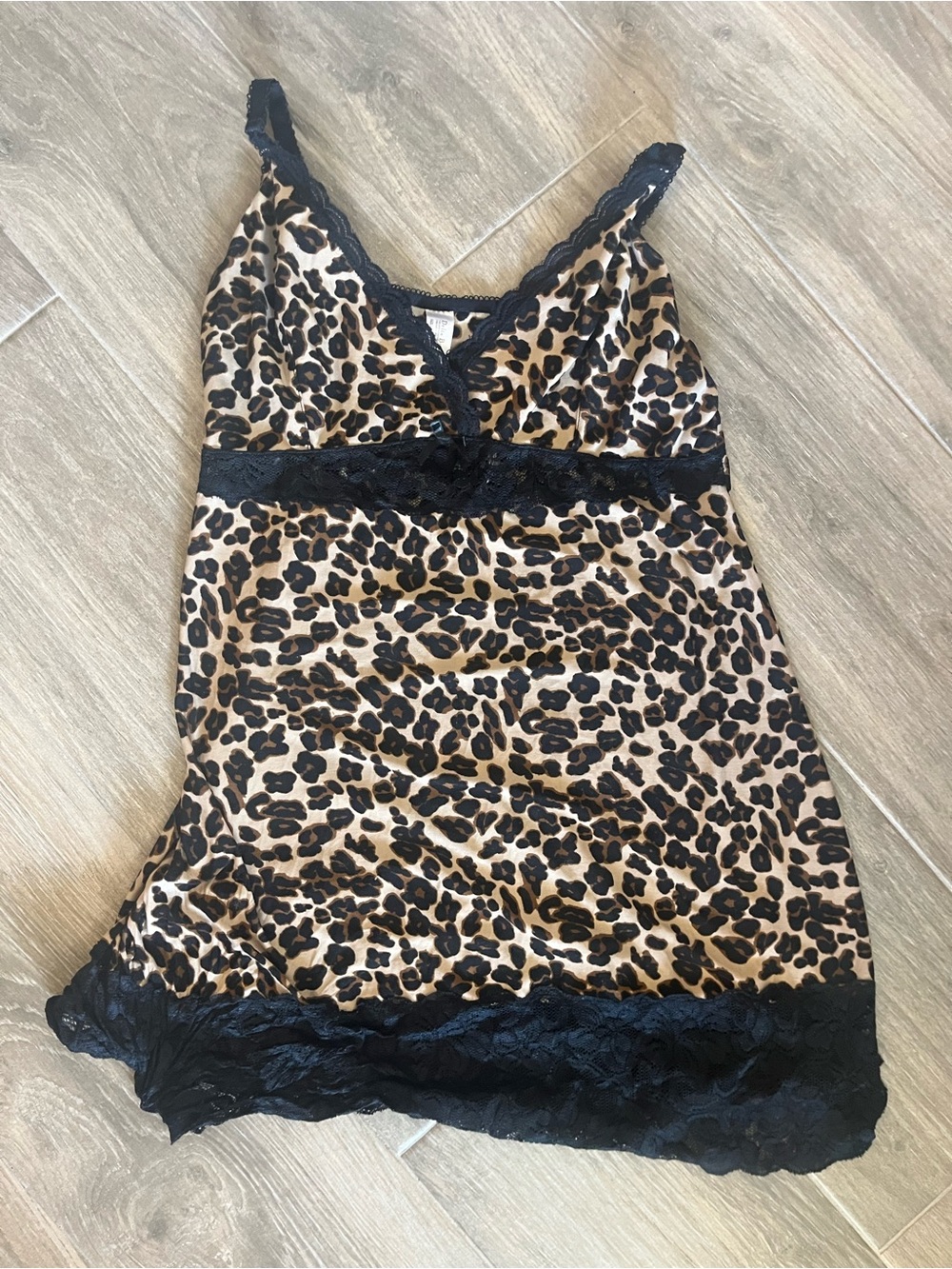 Delta Burke Leopard Print Chemise with Black Lace Trim